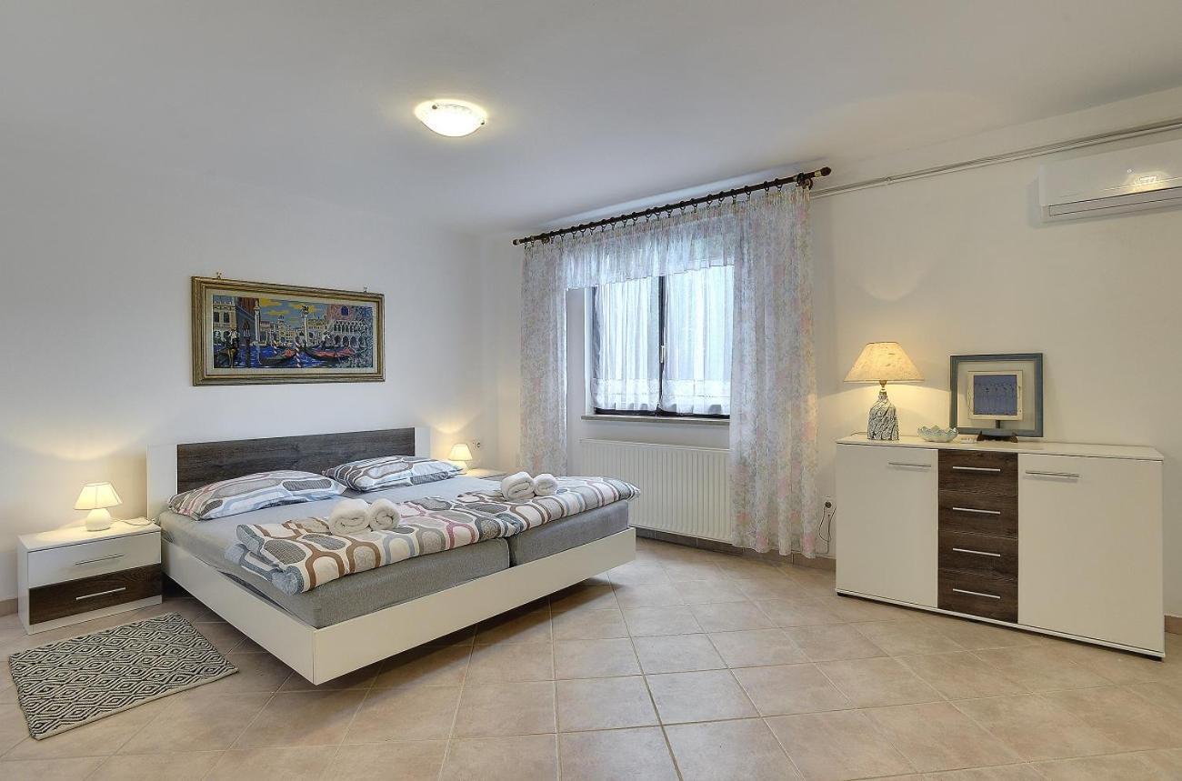 Villa Mima Баньоле Екстериор снимка