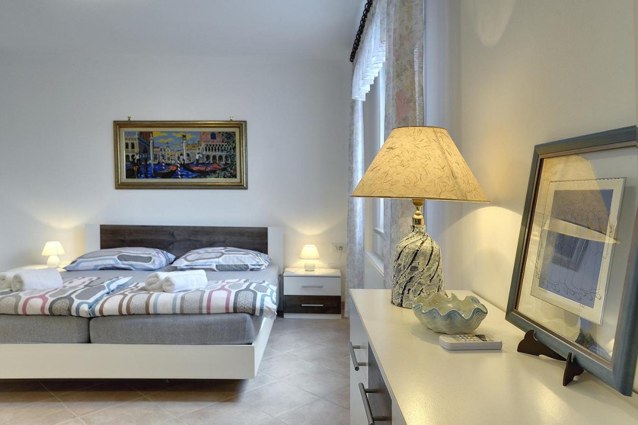 Villa Mima Баньоле Екстериор снимка