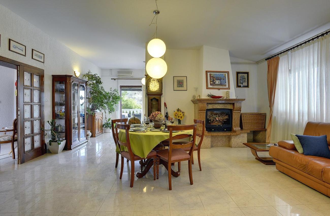 Villa Mima Баньоле Екстериор снимка