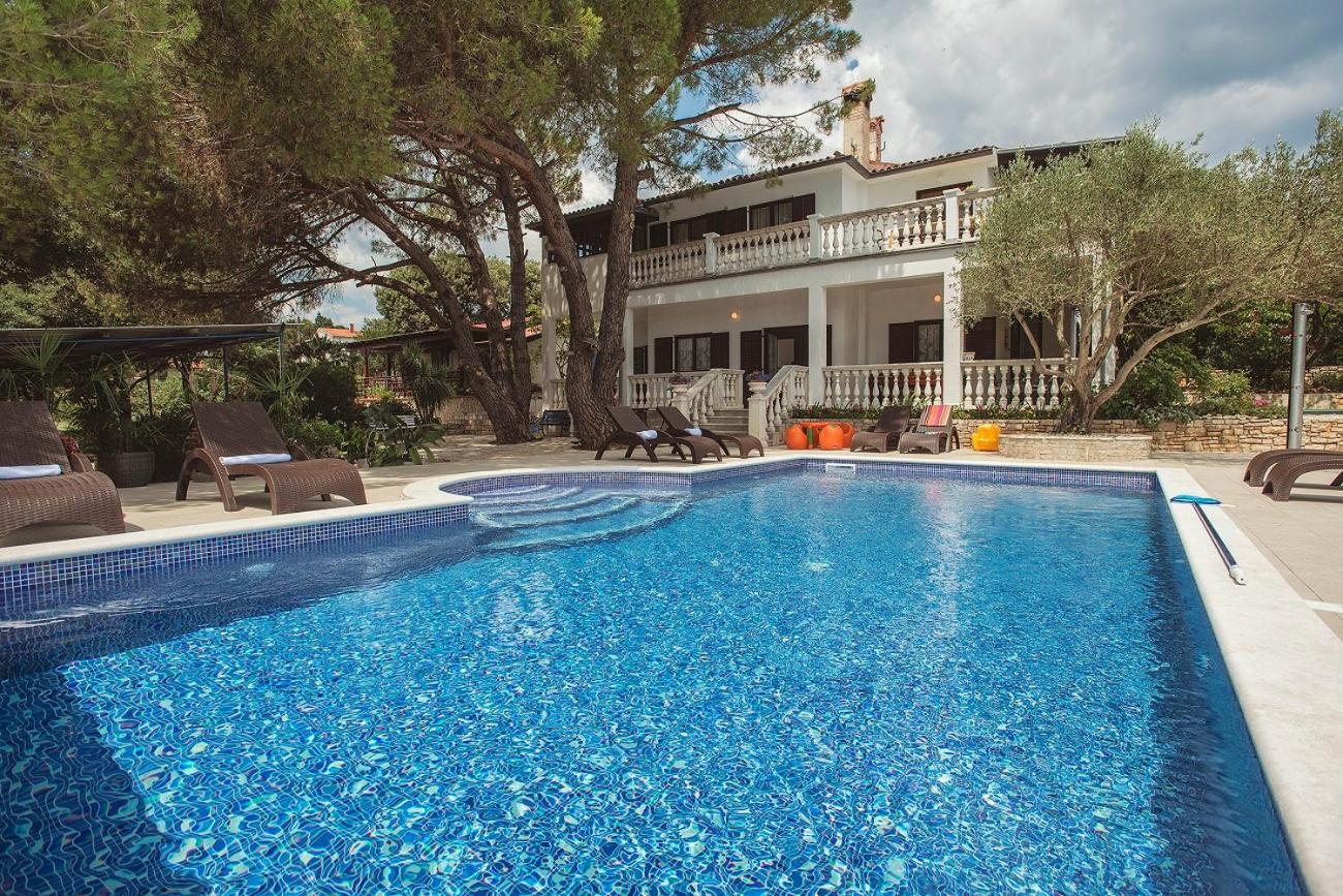 Villa Mima Баньоле Екстериор снимка